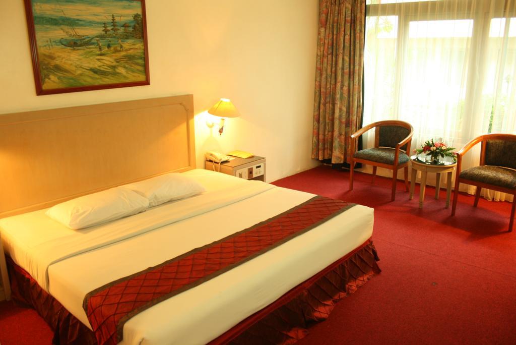 Royal Palace Hotel Bandung